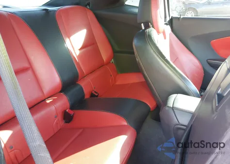 2013 Chevrolet Camaro 2Lt from USA, damaged, VIN 2G1FC1E33D9150893